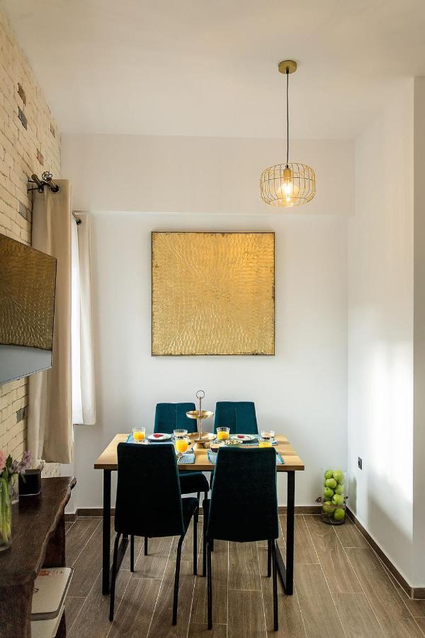 Deluxe Town Hall Square Flat In Historical Center 2 Corfu (city) Exterior foto